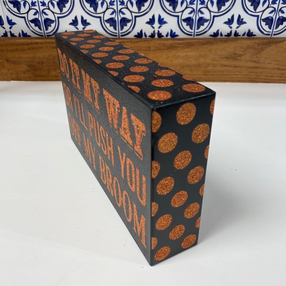 Halloween Decor Lot 5 Piece Light Up Bottles Plaques Witch Shoe Candle Holder - Picture 4 of 17